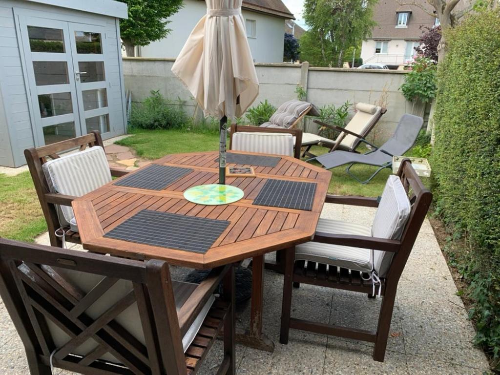 Residence Les Jardins De Courseulles F3 Εξωτερικό φωτογραφία